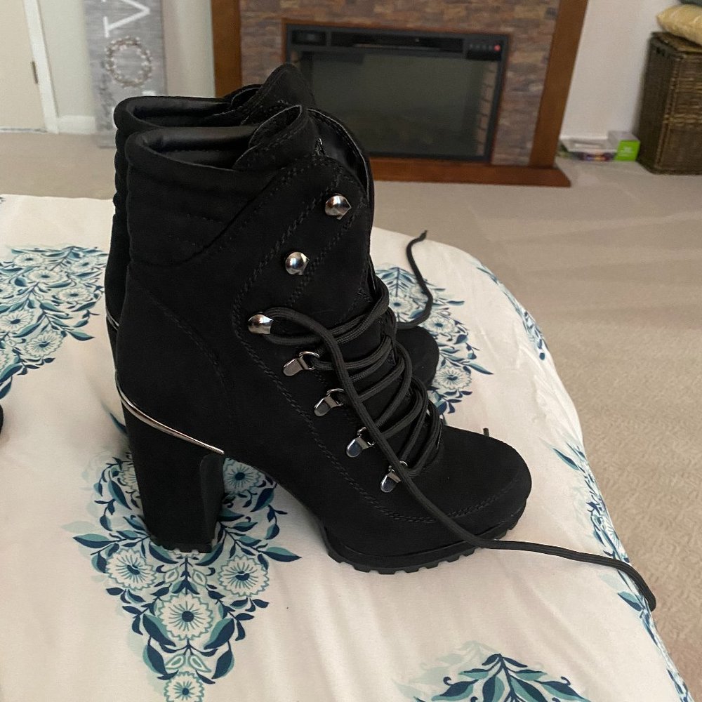 DKNY BOOTS